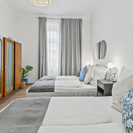 Spacious 2 Bedroom I 2 Minutes To Metro And Train Station Viena Exterior foto