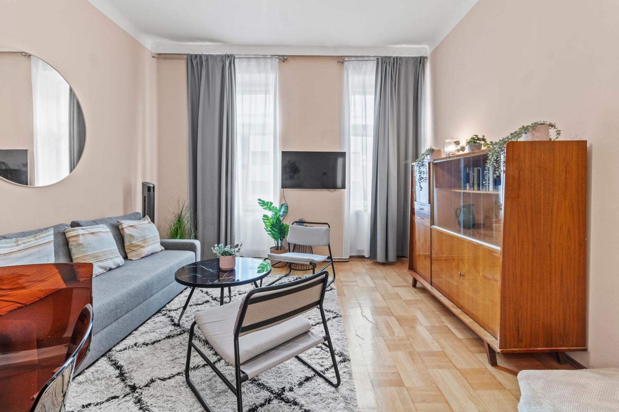 Apartamento Spacious 2 Bedroom I 2 Minutes To Metro And Train Station *